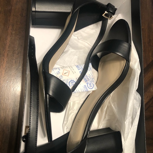 Nine West Black Strap Sandy3 Sandals block heel 9M- NEW - Picture 7 of 7